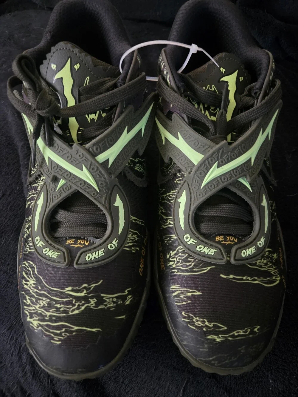Men's PUMA  LIMITED EDITION.Black and Lime Patterned Low-Top Sneakers